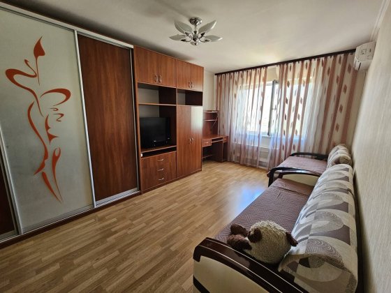 Здам 1 кімнатну квартиру, центр Троєщини. Киев