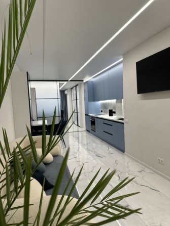 Гарна квартира в самому центрі міста.Новобудова - фото 1