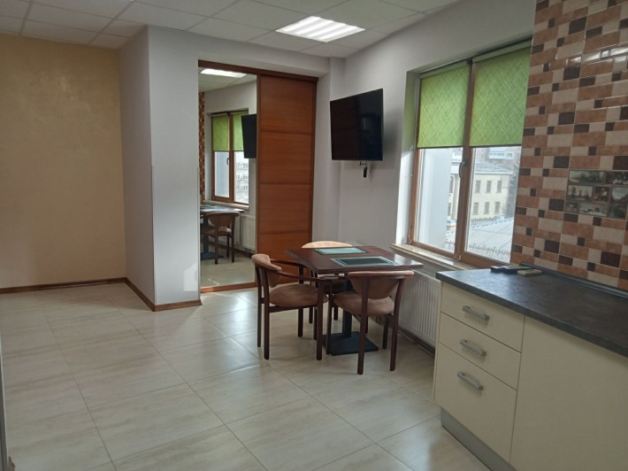 В наявності. Здам 1 кім. квартиру в центрі міста в новому будинку - фото 1