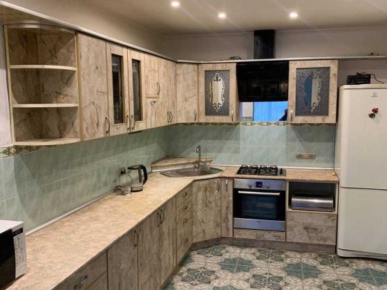 Здається в оренду 1к квартира по вулиці Серпова Київ