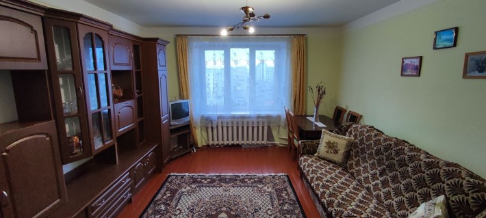 Здається 2-кімн.чешка по вул.Івасюка з меблями та технікою, кондиціон. - фото 1