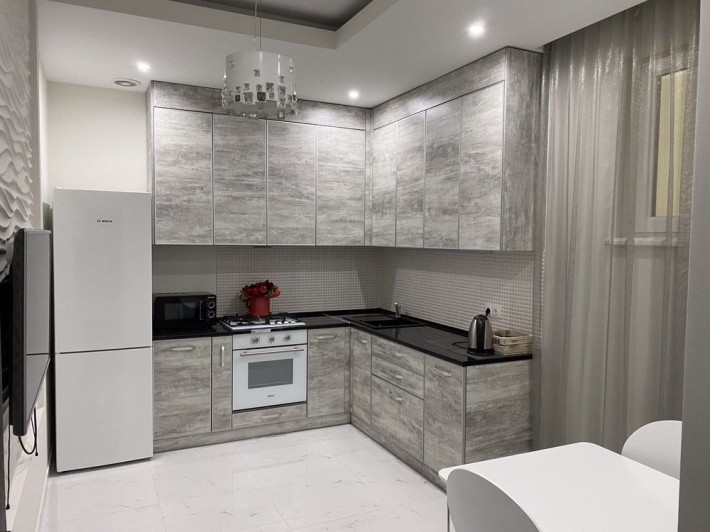 Здам квартиру в новобудові в центрі міста - фото 1