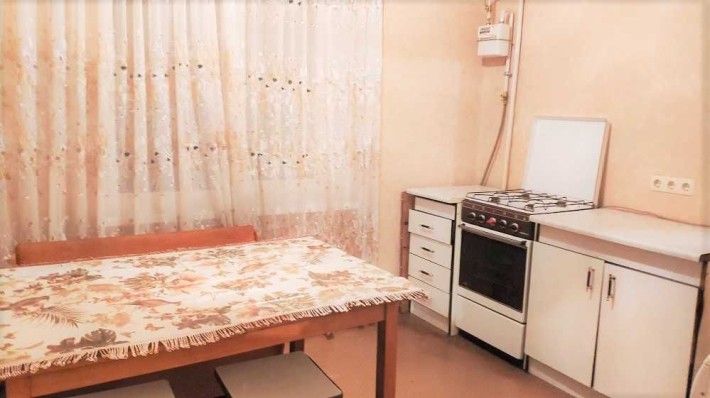 1 кімн. квартира по вул. Смілянська, на будь-який термін - фото 1