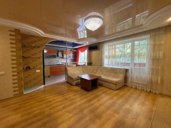 Оренда 3 кім.квартира вул.Пухова Чернигов