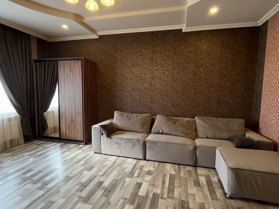 Оренда 2-х кімнатної квартири по вулиці О.Хіри Ужгород