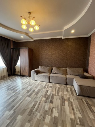 Оренда 2-х кімнатної квартири по вулиці О.Хіри - фото 1