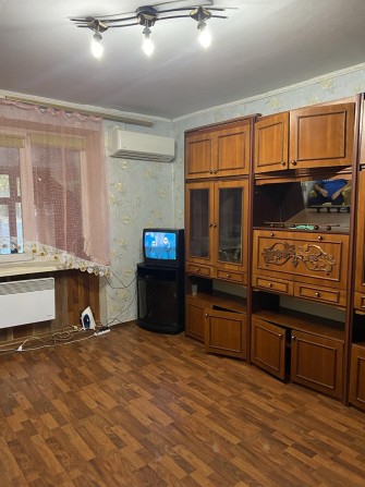 Терміново здаєтсься 2 кім квартира з виходом в двір, Минайська - фото 1