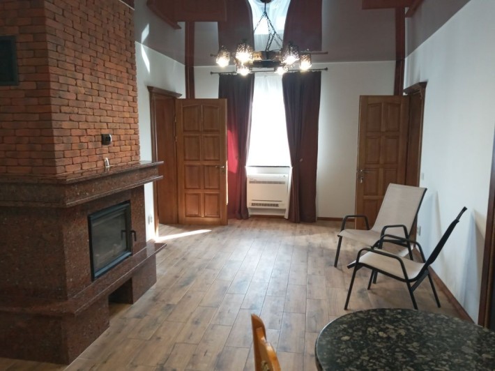 Здаеться 2 кімнатна кіартира та кухня-студія - фото 1