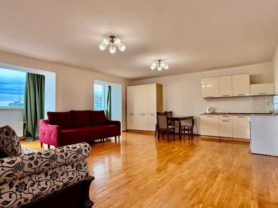 Здається видова квартира біля ТРЦ «Любава» з автономним опаленням Черкаси