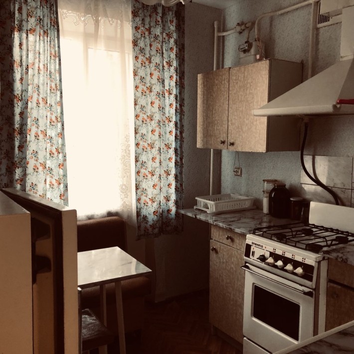 Сдам 2 комн кв,ул Довженко(Толстого) - фото 1