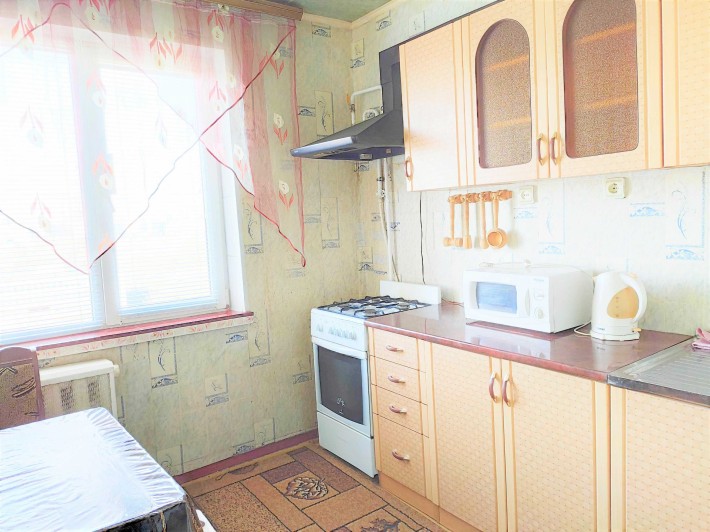 1-кімн. квартира, хороший стан, меблі та техніка за 8500грн - фото 1