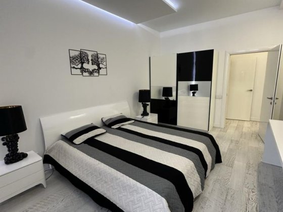 Оренда 2-кімнатної квартири в центрі, Печерськ, б-р Лесі Українки Київ