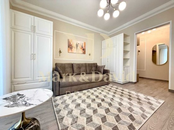 Перша здача квартири. Хрещатик, Майдан Незалежності, Театральна. Киев