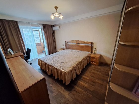 2к з ремонтом вул.Левицького 23 Лісовий масив Деснянський район Киев