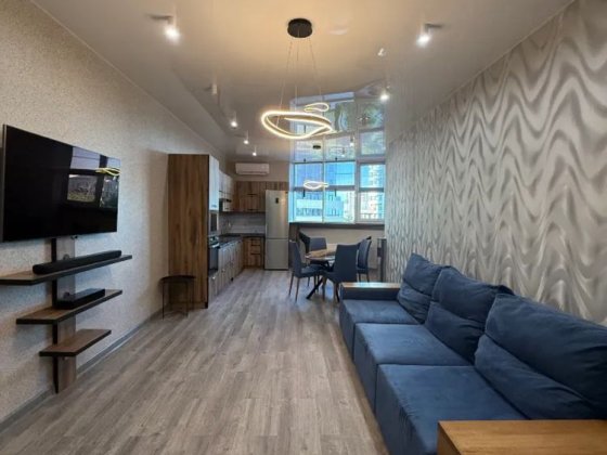 Сдам 4 ком квартиру в ЖК Панорама. Центр низкий этаж паркинг Днепр