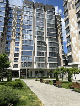 Сдам 3-х квартиру ЖК Рыбинский первая сдача. Есть генератор на лифт. - фото 1