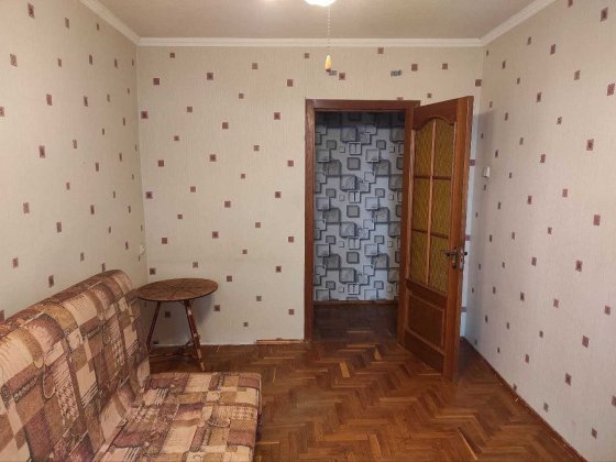 Сдам 3к квартиру Титова ул. Строителей с собачкой Дніпро