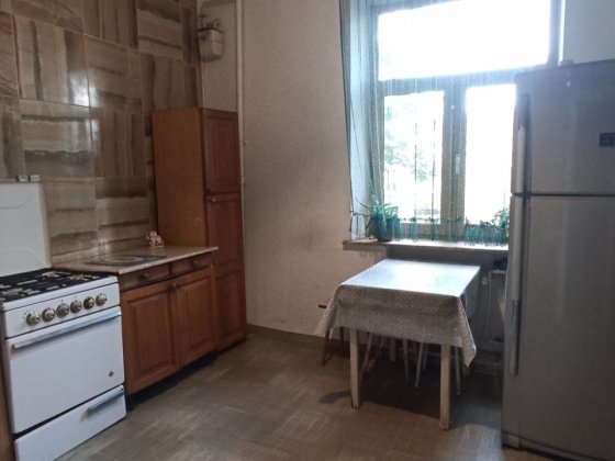 Сдам 2 комнатную квартиру Центр,  пр. Нигояна Днепр