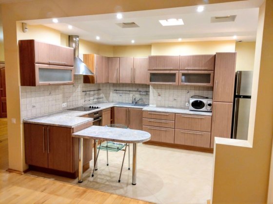 Ф. Пушиної (Ореста Васкула) 23 оренда 3 кім. Квартири Київ