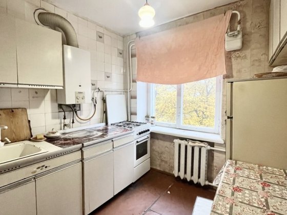 Сдается компактная (52 м2) 3-х комнатная в центре Чернигов