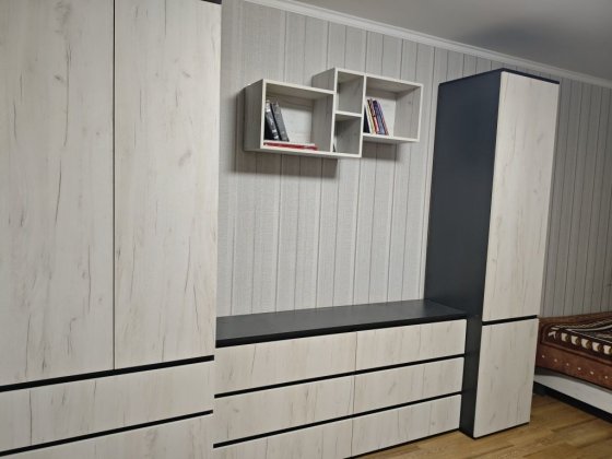 1 к біля Андори Замостя Винница