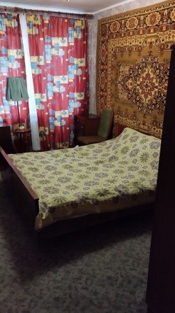 Сдам трёх комнатную квартиру в районе 2 ой городской больницы, - фото 1