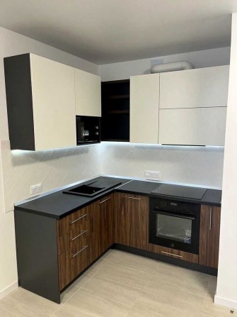 Простора квартира ЖК Славутич вулиця Зарічна метро Славутич Бажана - фото 1