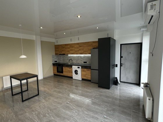 Перша здача! Квартира поруч з Дафі. Днепр