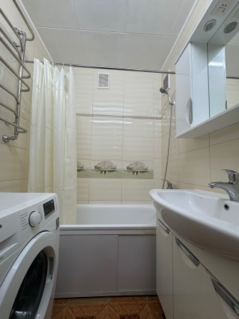 Затишна 2к квартира Мегацентр - фото 1