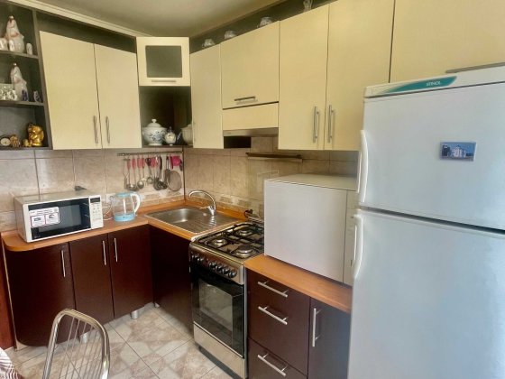 2-кімн. Р-н Л. Лукьяненко.Меблі.Побутова техніка. Можно на 1-3 місяці. Чернигов