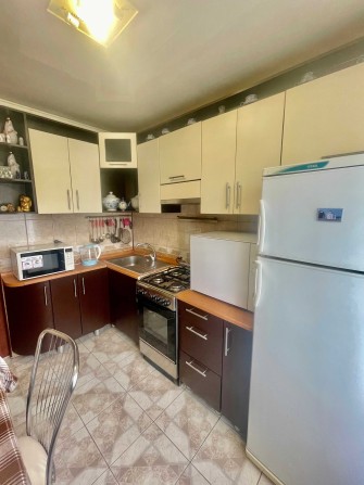 2-кімн. Р-н Л. Лукьяненко.Меблі.Побутова техніка. Можно на 1-3 місяці. - фото 1