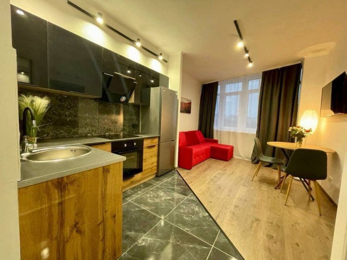 Сдам 2 ком квартиру ЖК Пихтовый. Пер. Ялицевий 1 а. Середина Рабочей - фото 1