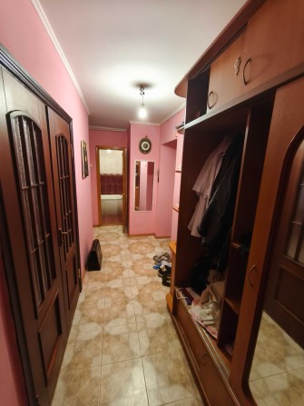 Оренда 2 кВ на Космонавтів ( Вишенька) - фото 1