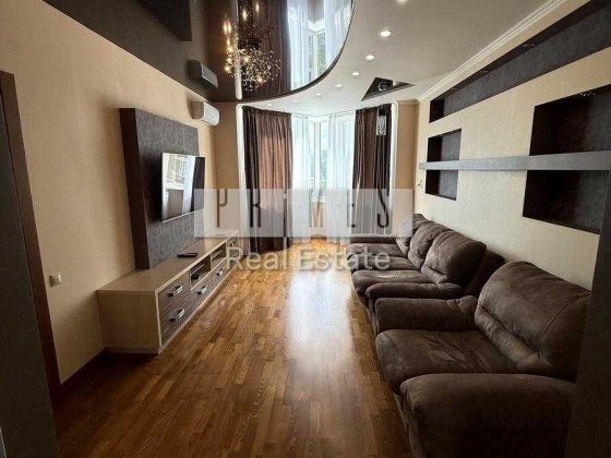 Оренда 2к квартири, вул. Салютна, 1-Б, Шевченківський, Нивки Київ