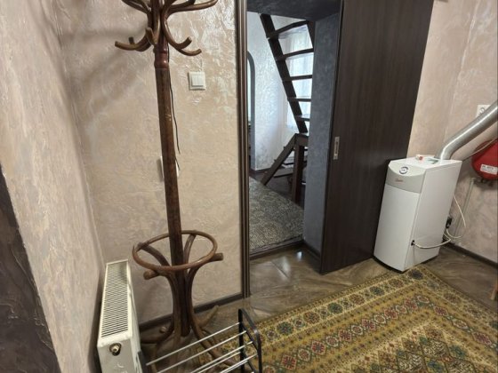 Здається частина будинку в центрі міста Житомир