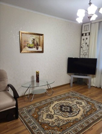 Здається 1 кімнатна квартира на Перемозі 4, пр. Героїв - фото 1