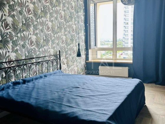 Аренда 2-комнатная квартира в ЖК Славутич: кухня-студия, спальня. Київ