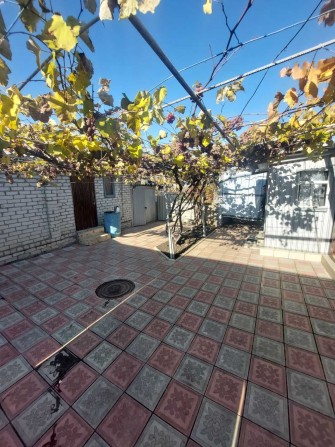 Біленька, будинок з гаражем - фото 1