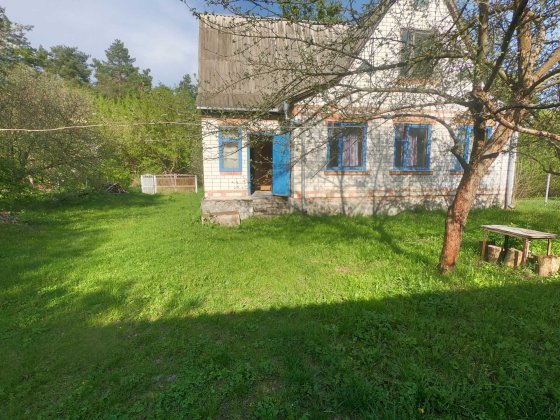 Оренда будинку в лісі на березі річки Лубни