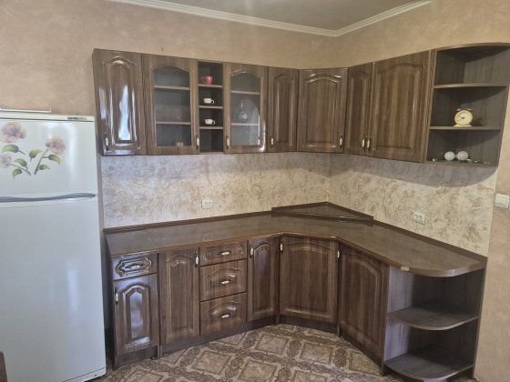 Здається будинок є паркомісто.. Мукачево