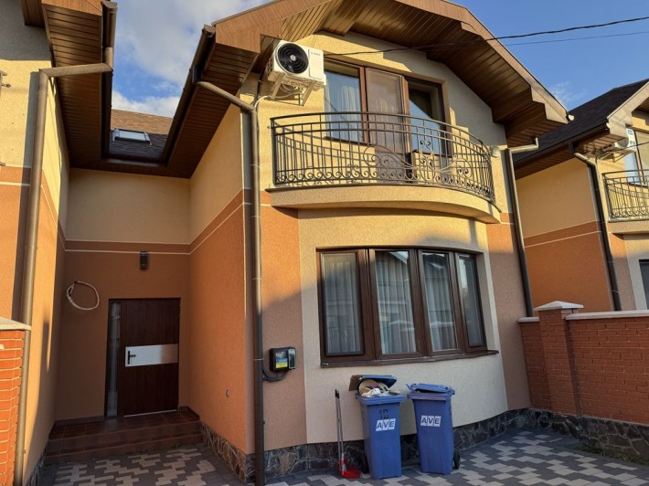 Оренда будинка (Таунхаус), Набережна - фото 1