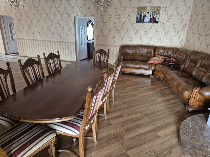 Здається будинок для великої  родини. - фото 1