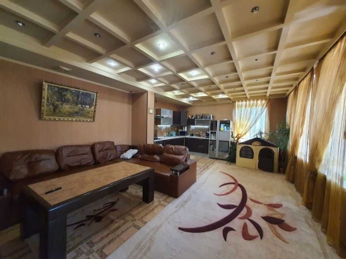 Оренда 3-х поверхового будинку у Слов'янську - фото 1