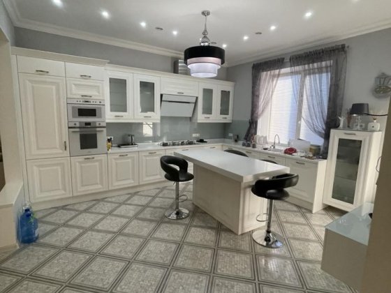 Аренда эксклюзивного двухэтажного дома 350 м2 ,в мрн.Артема (Мирный)