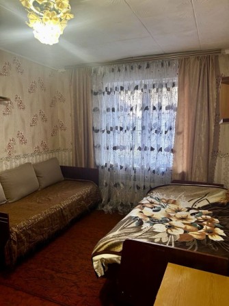 Здам пів будинку, окремий вхід. Центр. 7500грн. (Це з комунальними) - фото 1