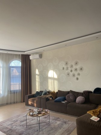 Оренда сучасного будинку з меблями у Борисполі - фото 1