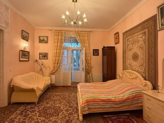 Оренда будинку в самому центрі Івано-Франківськ