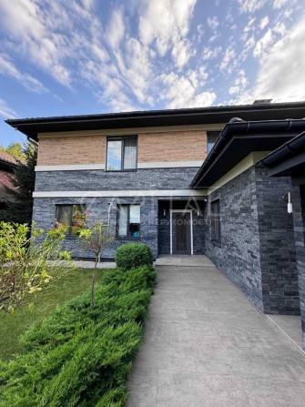 Пропонується в оренду шикарний автономний будинок в Лісовій Бучі 270м2 - фото 1