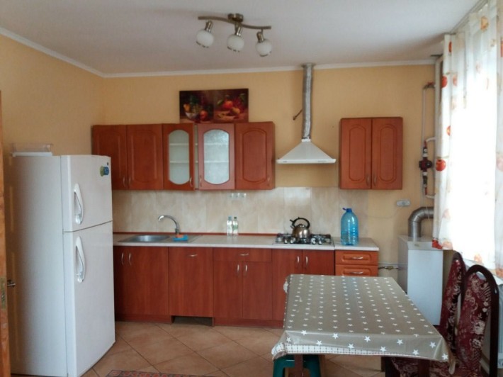 Здам будинок центр міста - фото 1