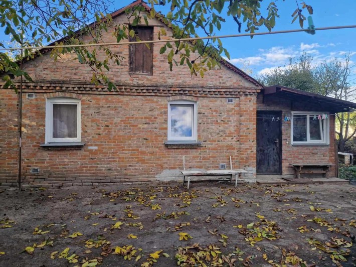 Будинок м.Луцьк вул. Марка Вовчка, 56 - фото 1